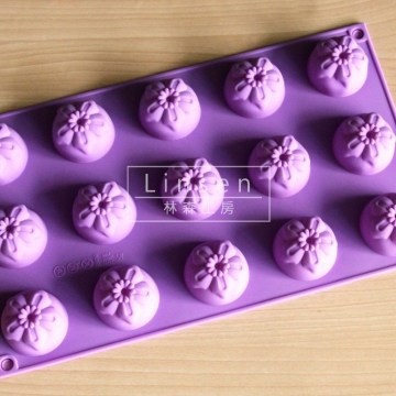 花朵造型矽膠模15孔(食品級矽膠FDA標準)